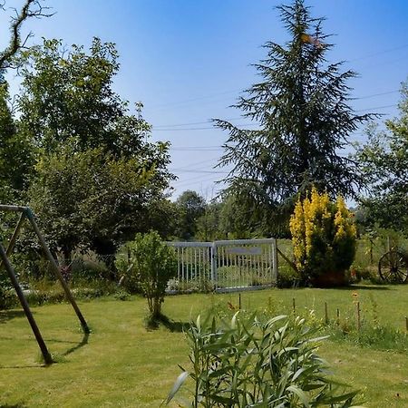 Appartamento Gite A La Ferme Chaleureux Civrac-de-Blaye Esterno foto