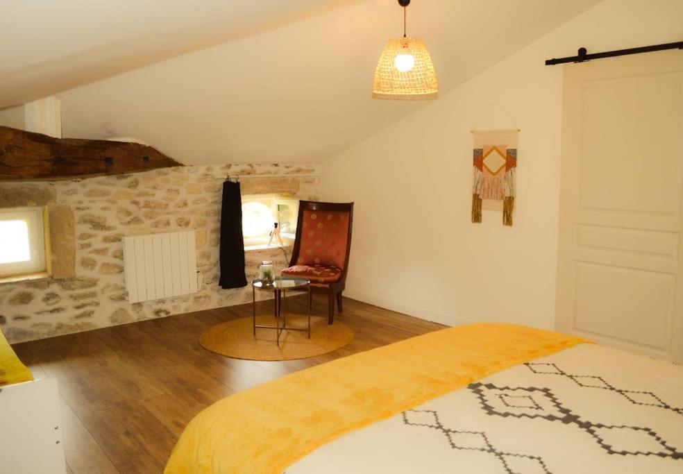 Appartamento Gite A La Ferme Chaleureux Civrac-de-Blaye Esterno foto